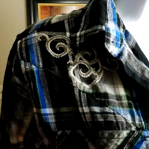 "Final Price •Black Brand" dressy embroidard Flannel - Picture 3 of 5